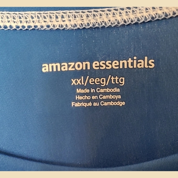 Amazon Essentials Men's Short-Sleeve Quick-Dry UPF 50 Swim Tee - Picture 3 of 5